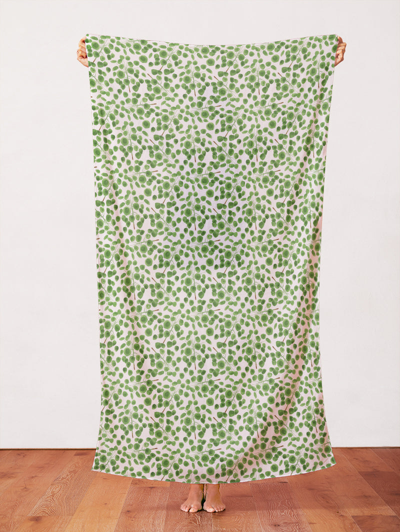 Modern Botanicals by Living Pattern - Pilea Blätter Stoff