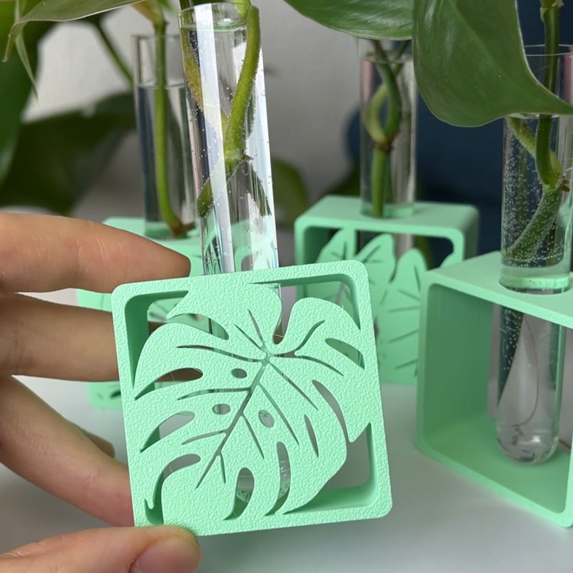 3D gedruckte Anzuchtstation mit unterschiedlichen Motiven
