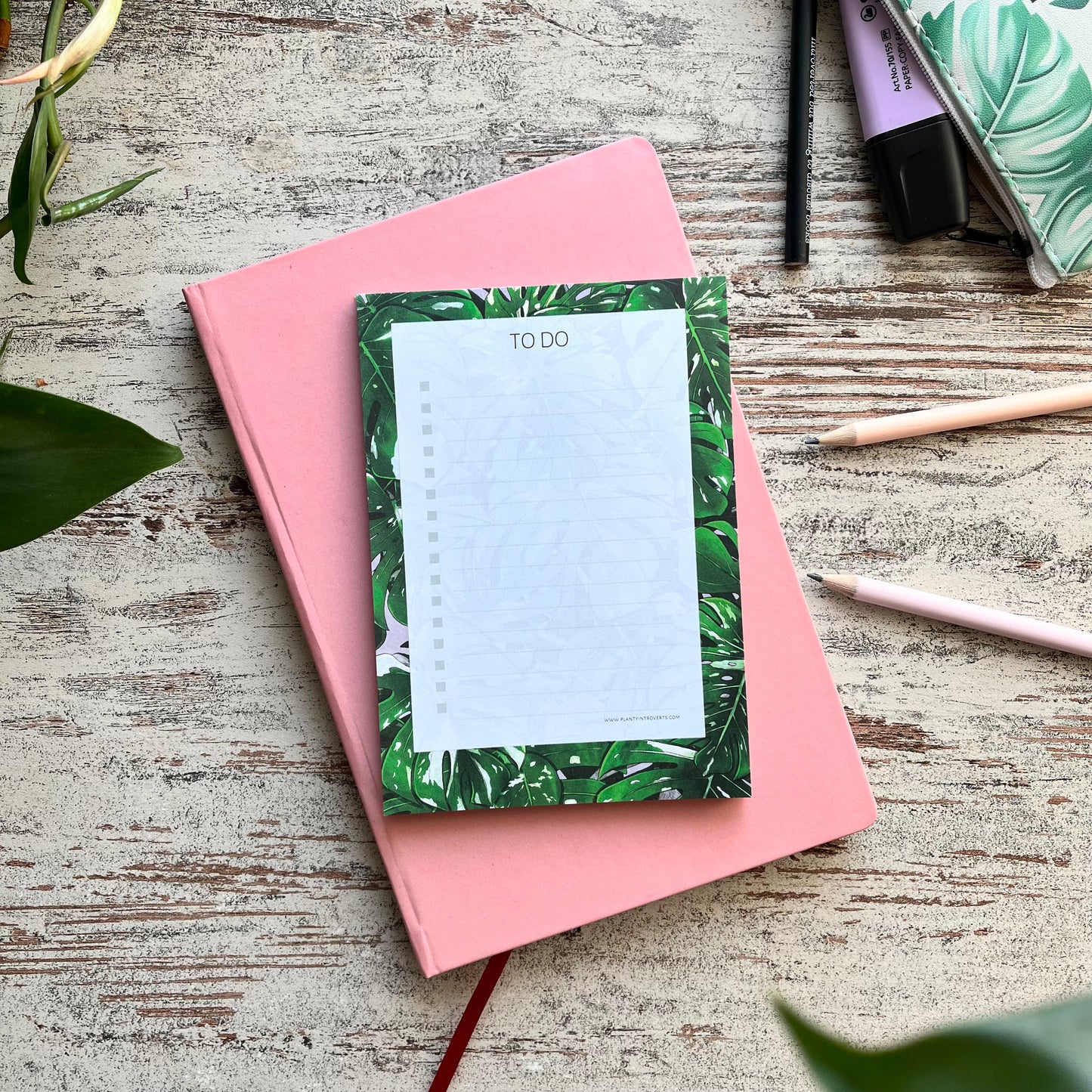 To-Do-Liste Notizblock mit Monstera Illustration