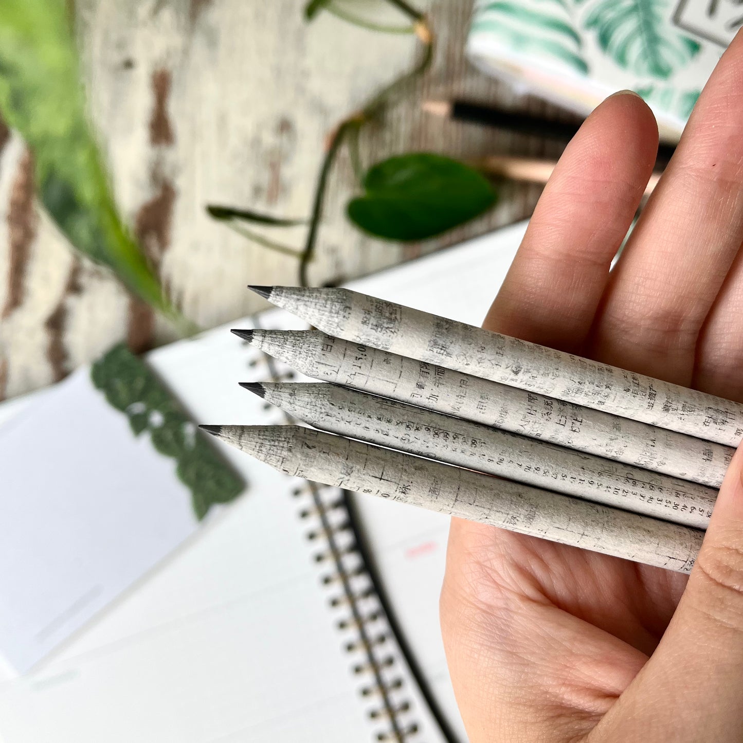 Recycling Bleistift aus Zeitungspapier