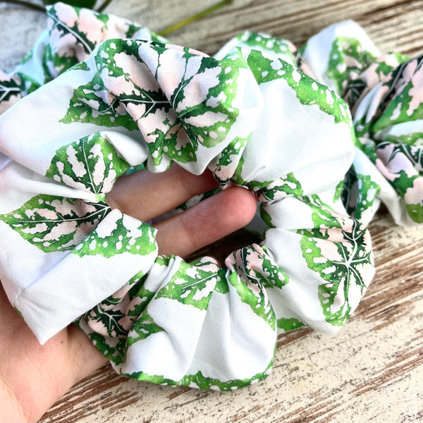 Scrunchie - Blätter Watercolor - wearequiethumans